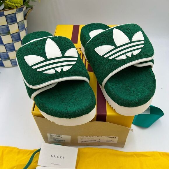 Men’s Gucci, X Adidas monogram Pool slides size 8, made in Italy - Picture 1 of 11